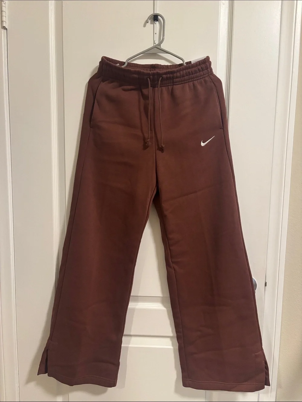 Women’s S Nike Brown Sweatpants